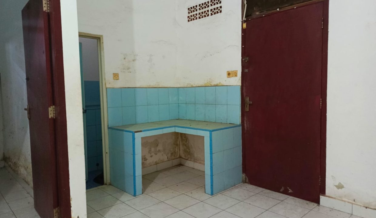 DISEWAKAN RUMAH JALAN SULTAN MANSYUR PALEMBANG (8)