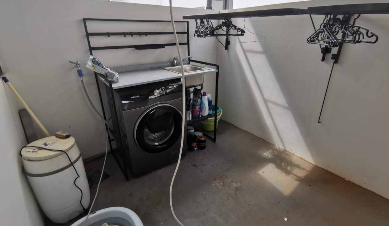 DIJUAL RUMAH ALANG ALANG LEBAR KOMPLEK FLORISTA GARDEN PALEMBANG (8)