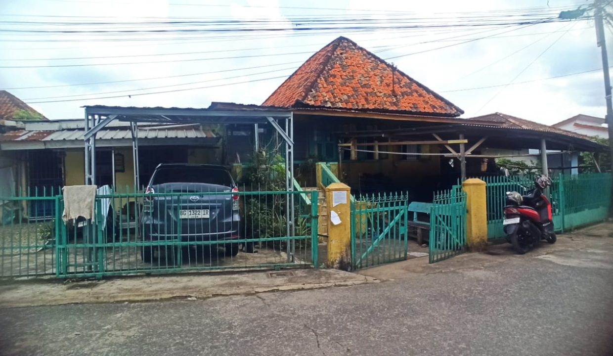 DIJUAL RUMAH SEMI PERMANEN BELAKANG THE ZURI HOTEL PALEMBANG (0,6)