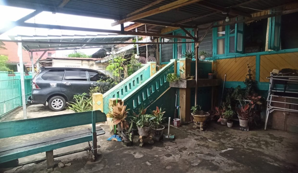 DIJUAL RUMAH SEMI PERMANEN BELAKANG THE ZURI HOTEL PALEMBANG (5)