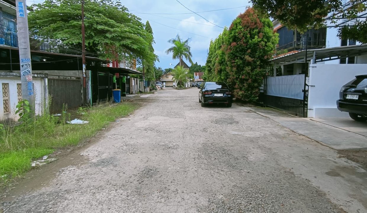 DIJUAL RUMAH DEKAT KANTOR LURAH DEMANG LEBAR DAUN PALEMBANG (1,6)