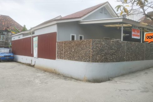 DIJUAL RUMAH JALAN SMAYOR SALIM BATUBARA SEKIP PALEMBANG (1)