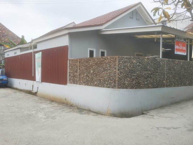 DIJUAL RUMAH JALAN SMAYOR SALIM BATUBARA SEKIP PALEMBANG (1)