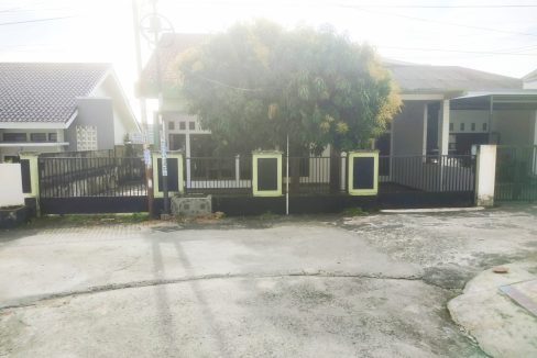 DIJUAL RUMAH KOMPLEK VILLA ANGKASA PERMAI KEBUN BUNGA PALEMBANG (1)