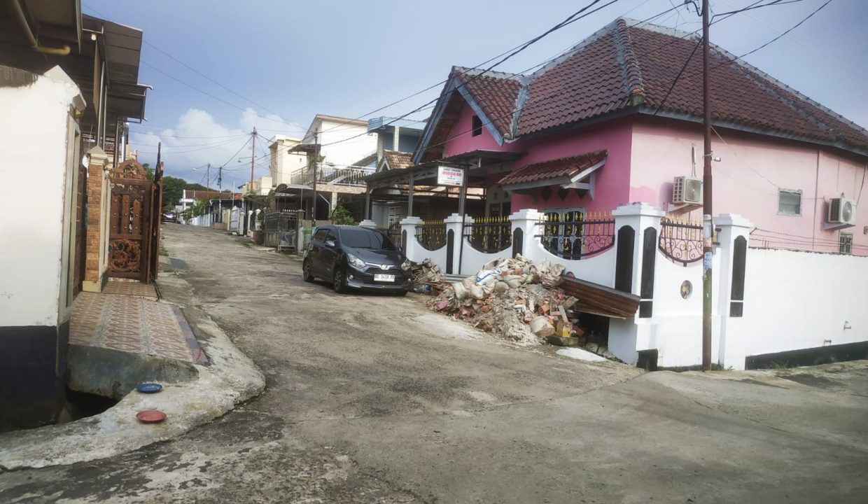 DIJUAL RUMAH KOMPLEK VILLA ANGKASA PERMAI KEBUN BUNGA PALEMBANG (2)