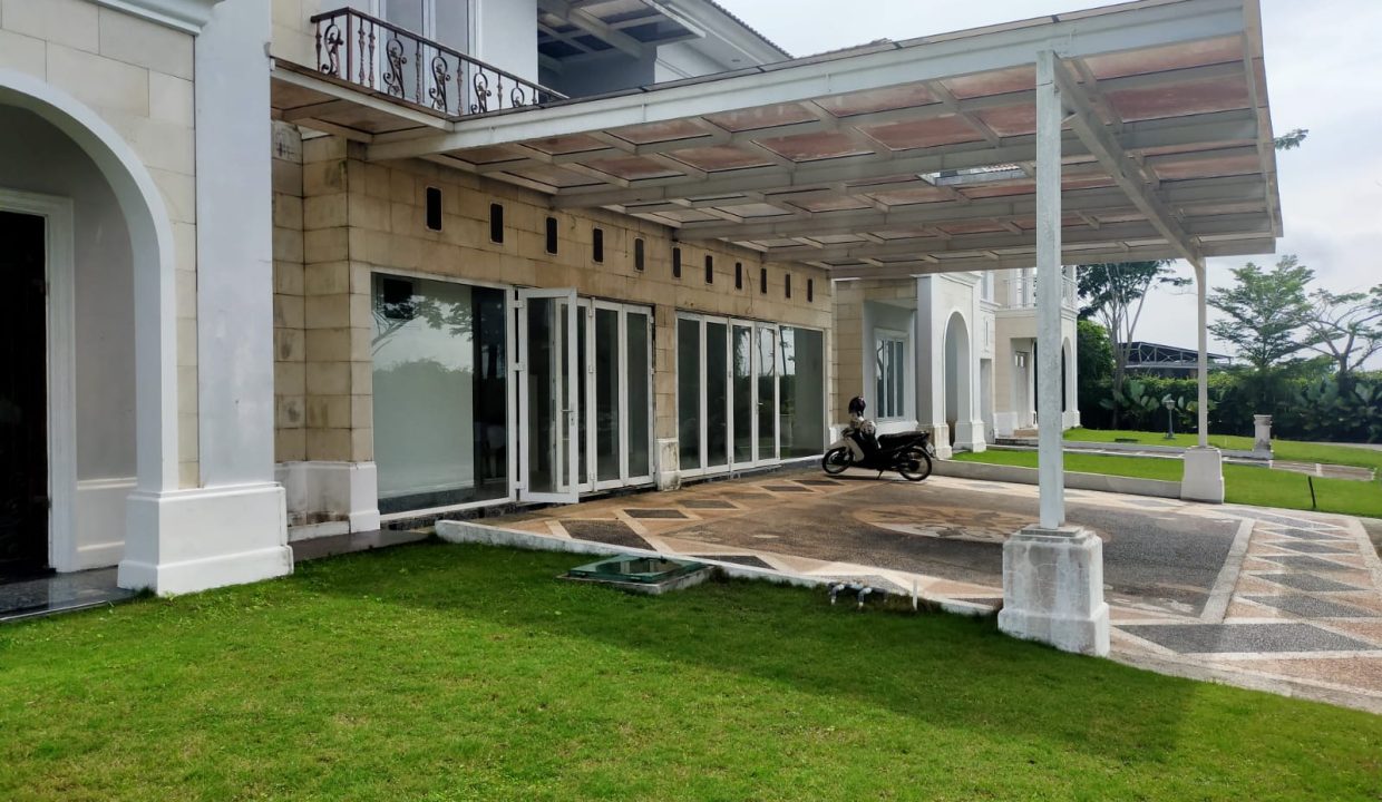 DIJUAL RUMAH MEWAH CITRA GRAND CITY CLUSTER AUTUMN FOREST PALEMBANG (1,7)