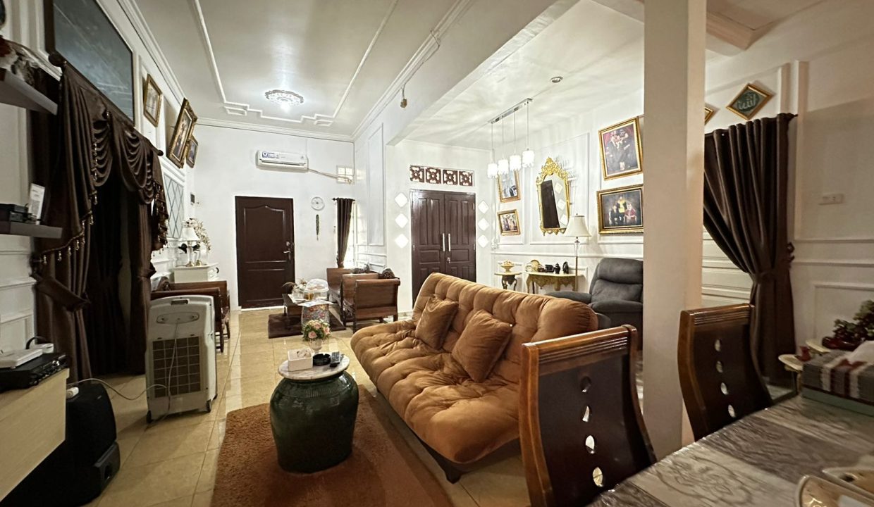 DIJUAL RUMAH FULL FURNISH DEKAT ISTANA GUBERNUR PALEMBANG (4)