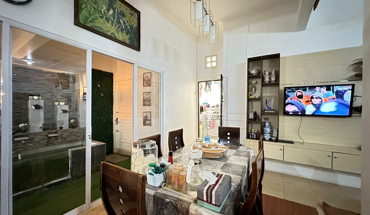 DIJUAL RUMAH FULL FURNISH DEKAT ISTANA GUBERNUR PALEMBANG (5)