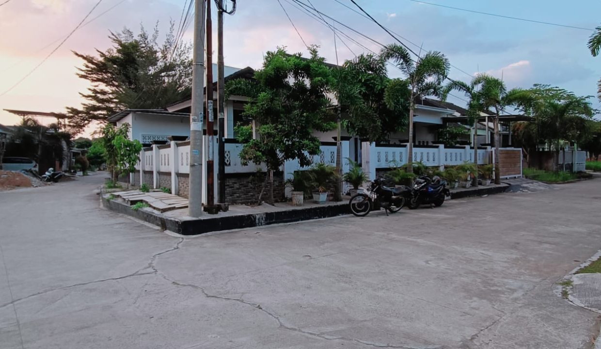DIJUAL RUMAH HOOK DEKAT SMAN 22 PALEMBANG (0,12)