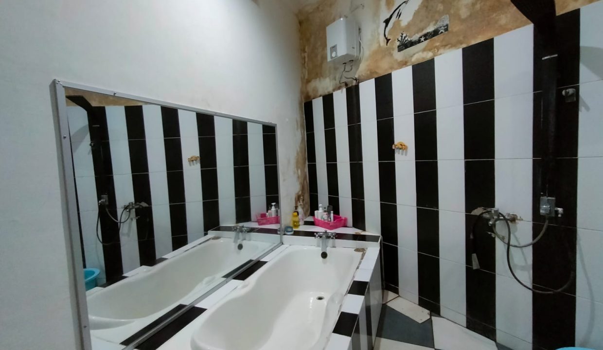 DIJUAL RUMAH KOMPLEK GRAND HILL 2 PALEMBANG (98)