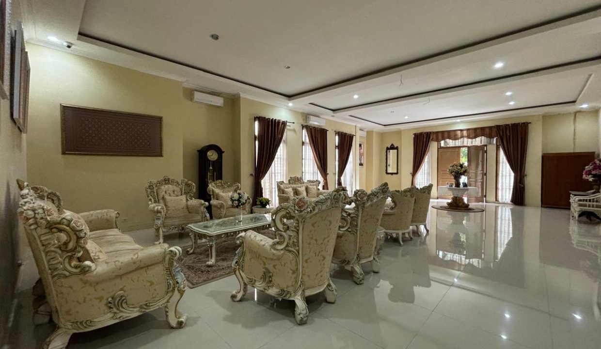 DIJUAL RUMAH MEWAH PALEMBANG BELAKANG DEKRANASDA JAKABARING (10)