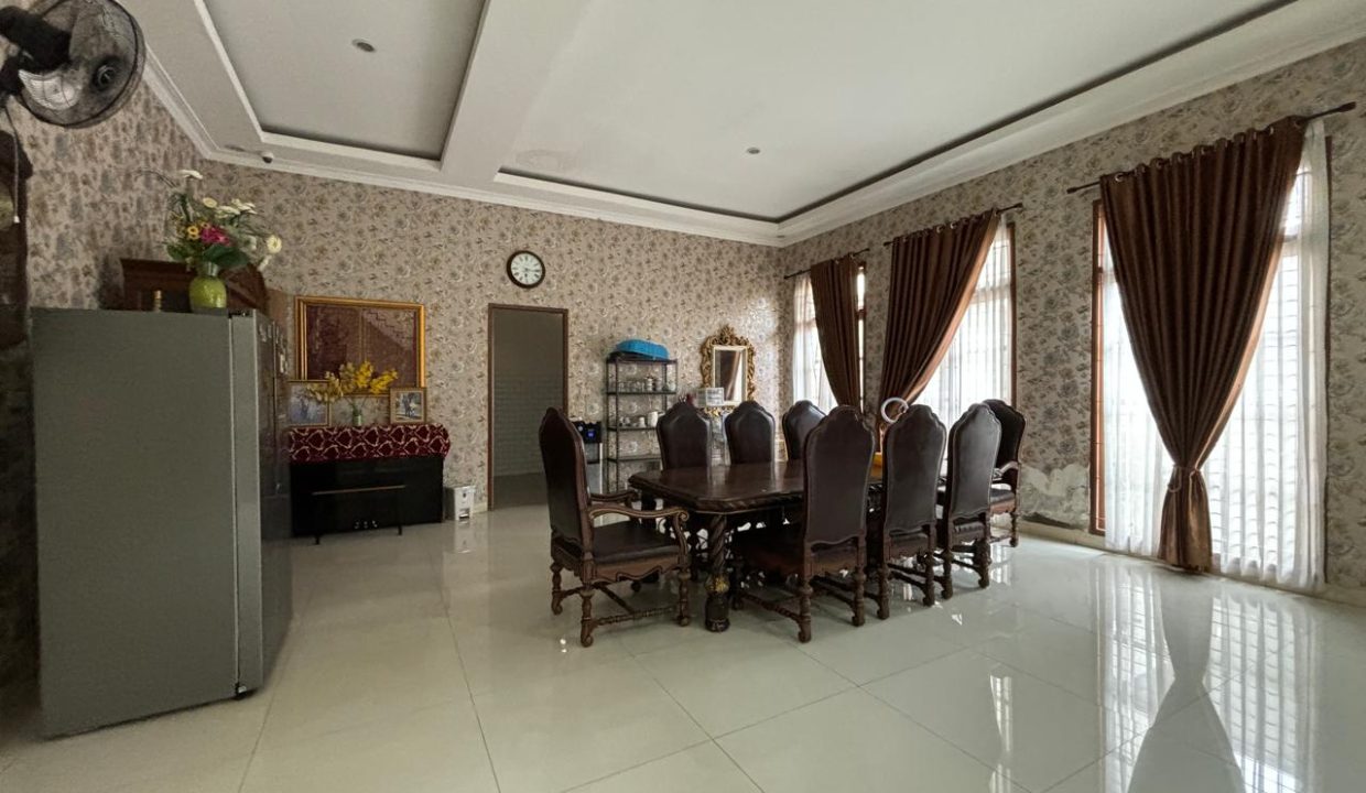 DIJUAL RUMAH MEWAH PALEMBANG BELAKANG DEKRANASDA JAKABARING (12)