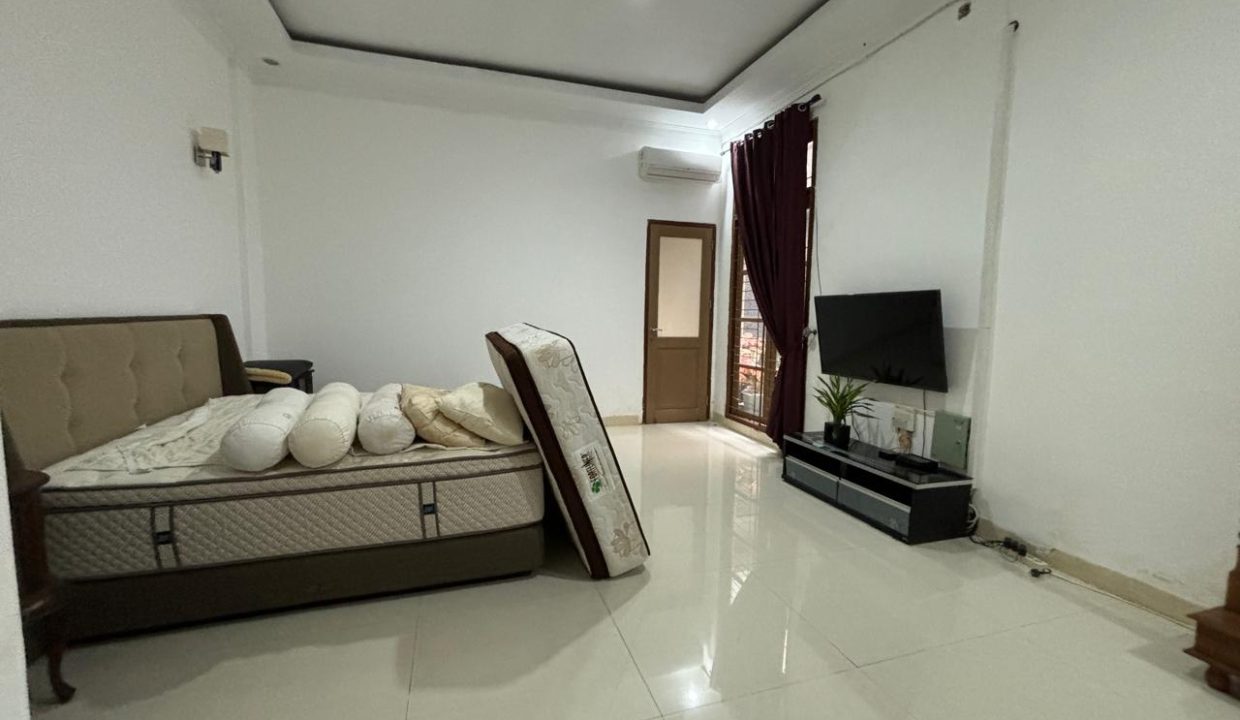 DIJUAL RUMAH MEWAH PALEMBANG BELAKANG DEKRANASDA JAKABARING (17)