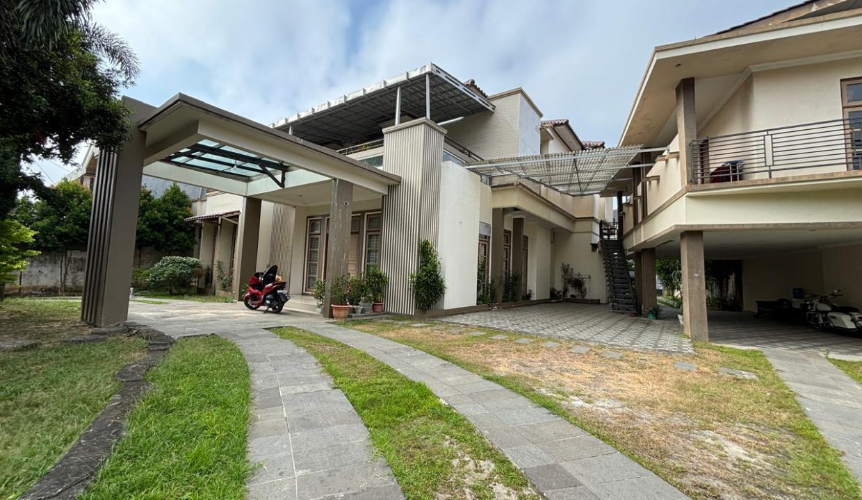 DIJUAL RUMAH MEWAH PALEMBANG BELAKANG DEKRANASDA JAKABARING (4)