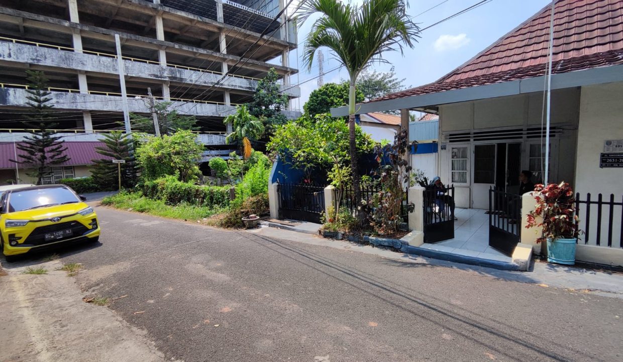 DIJUAL RUMAH JALAN ANGGREK KAMBOJA PALEMBANG (1,7)