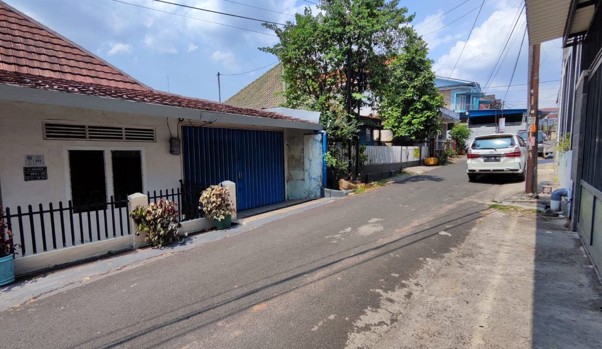 DIJUAL RUMAH JALAN ANGGREK KAMBOJA PALEMBANG (1,8)