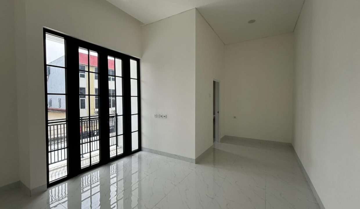 DIJUAL RUMAH MEWAH TAMAN KENTEN PALEMBANG (5)