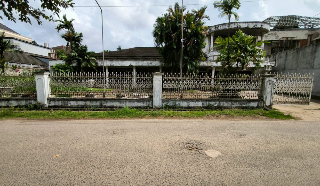 DIJUAL RUMAH BESAR BELITON BUKIT BESAR PALEMBANG (1)