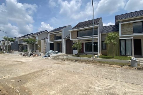 DIJUAL RUMAH CLUSTER THE BREEZE CITRA GRAND CITY PALEMBANG (0,5)