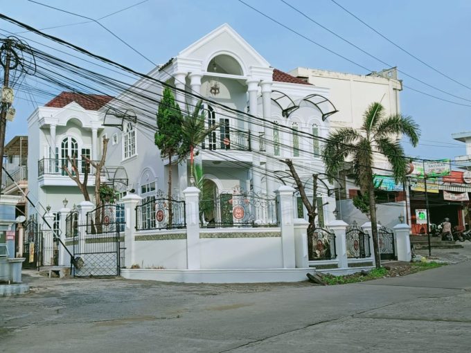 DISEWAKAN RUMAH MEWAH HOOK DEKAT JM SUKARAMI PALEMBANG