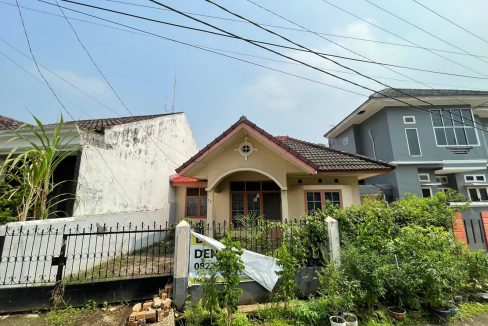 DIJUAL RUMAH KOMPLEK DUTA TAMAN KENTEN PALEMBANG (1)