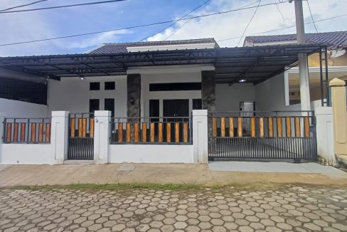 DIJUAL RUMAH KOMPLEK GRIYA ANGGREK KEBUN BUNGA SUKARAME PALEMBANG (1)