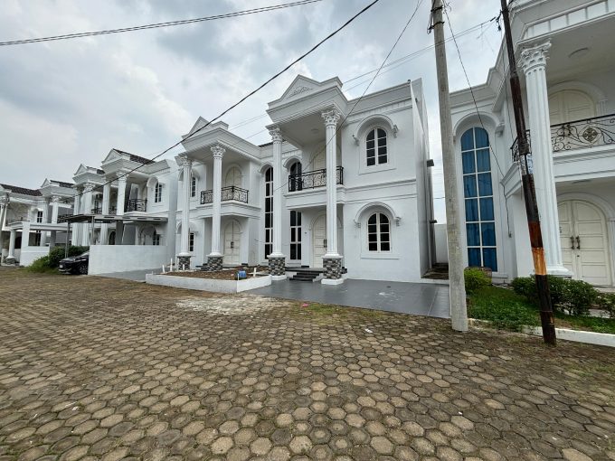 DIJUAL 2 TOWNHOUSE PERMATA (0,2)