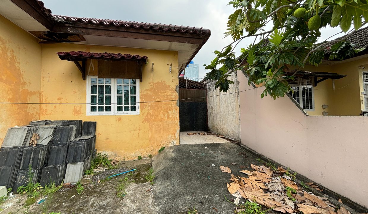 DIJUAL RUMAH JALAN CENDANA JAKABARING PALEMBANG (4)