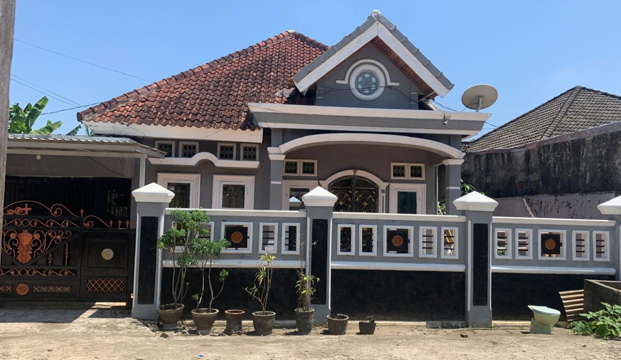DIJUAL RUMAH KOMPLEK PUSRI SAKO KENTEN PALEMBANG (0,3)