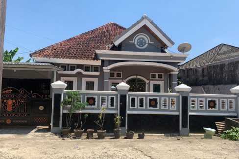 DIJUAL RUMAH KOMPLEK PUSRI SAKO KENTEN PALEMBANG (0,3)