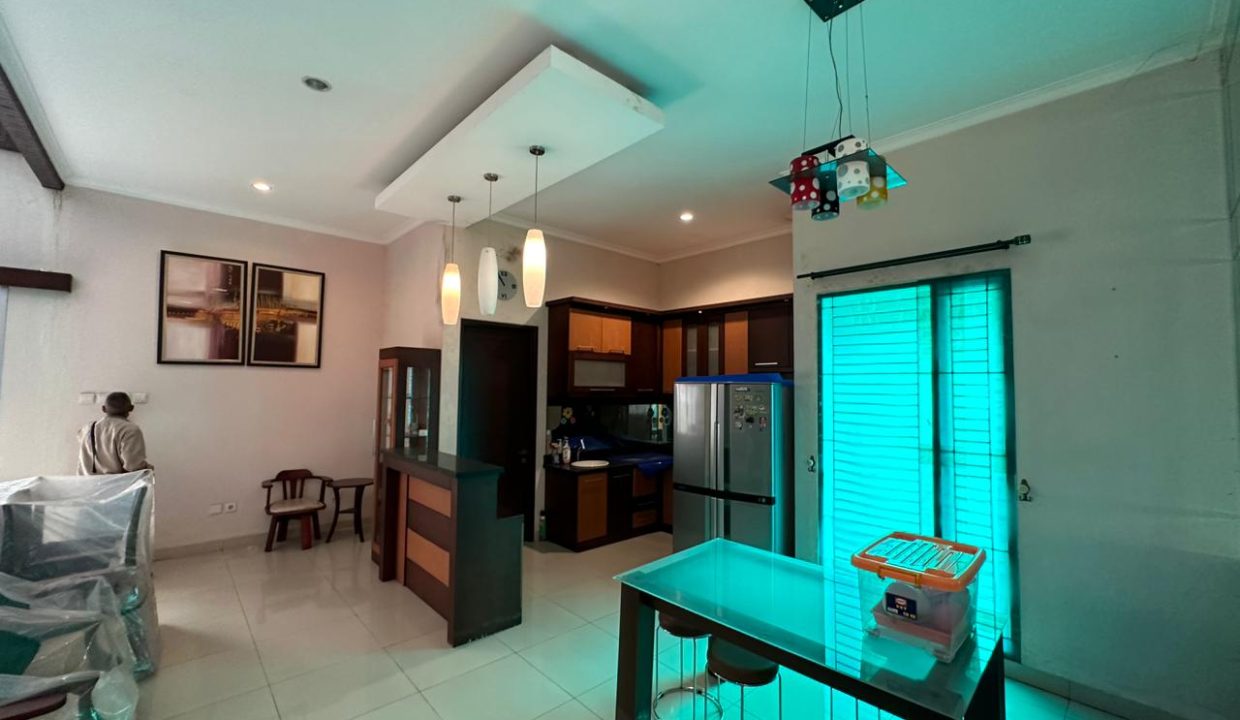 DIJUAL RUMAH MEWAH HOOK TAMAN KENTEN PALEMBANG (4)