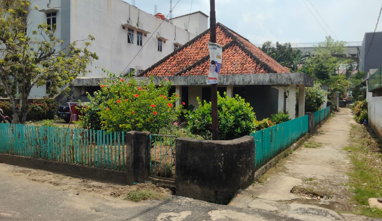 DIJUAL RUMAH PLUS TANAH DWIKORA PALEMBANG (1)