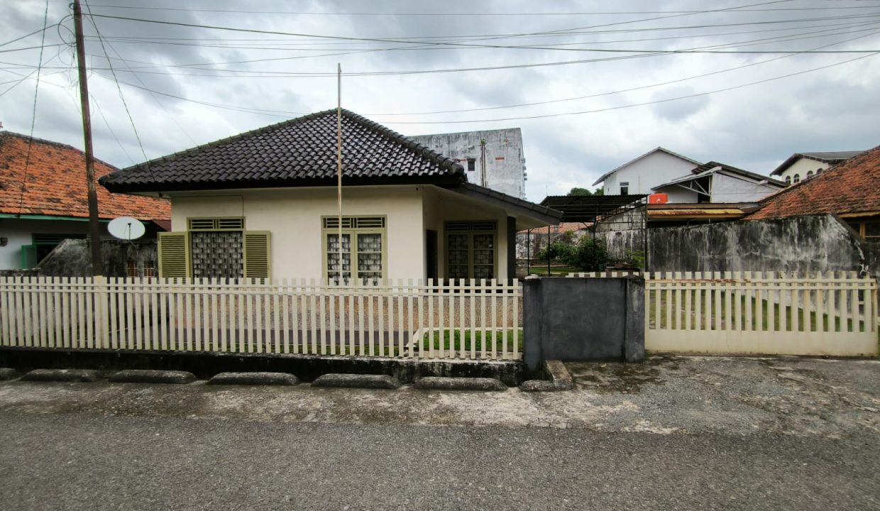 DIJUAL RUMAH JALAN LETNAN HADIN - SUDIRMAN PALEMBANG (1)