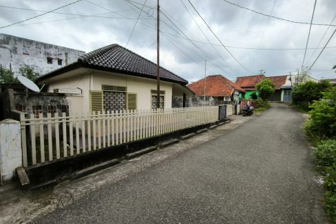 DIJUAL RUMAH JALAN LETNAN HADIN - SUDIRMAN PALEMBANG (1)