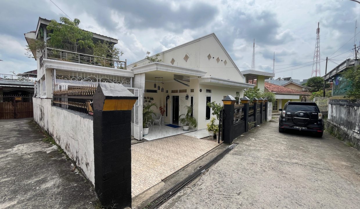 DIJUAL RUMAH JALAN TRIKORA PALEMBANG (1)
