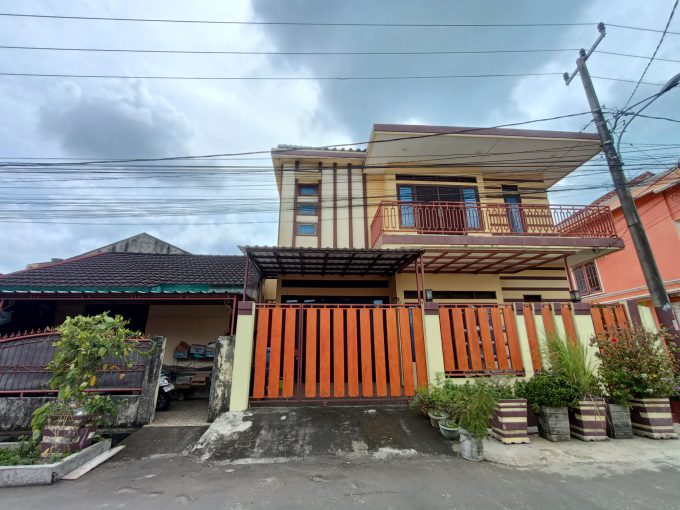 DIJUAL 2 RUMAH JADI 1  FULL FURNISH PERUMNAS TALANG KELAPA