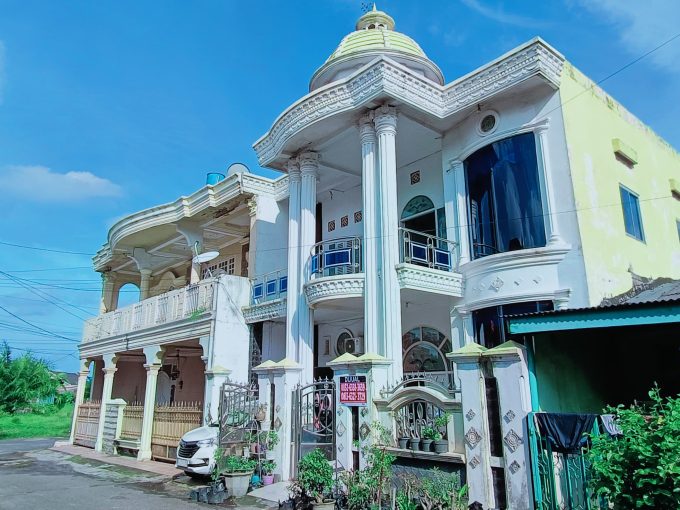 DIJUAL RUMAH MEWAH 2 LANTAI DALAM KOMPLEK SUKARAMI PALEMBANG