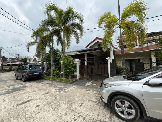 DIJUAL RUMAH EKSKLUSIF POLIGON PALEMBANG (1)