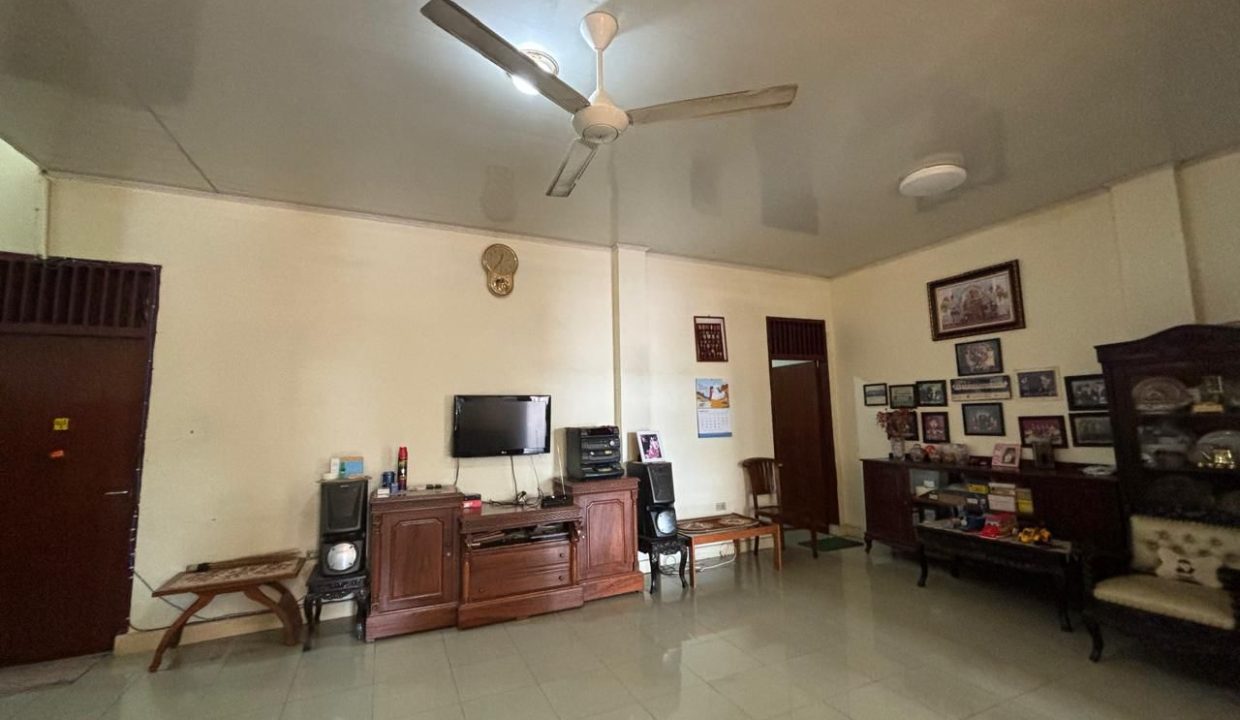 DIJUAL RUMAH EKSKLUSIF POLIGON PALEMBANG (9)