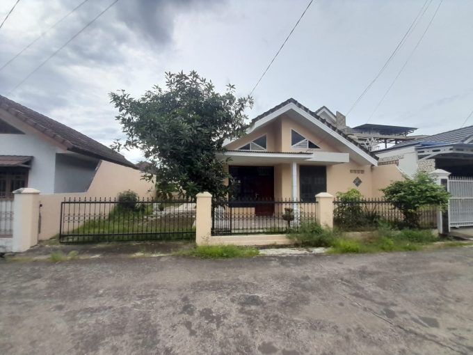 DIJUAL RUMAH LUAS KOMPLEK BANK SUMSEL BABEL KENTEN PALEMBANG