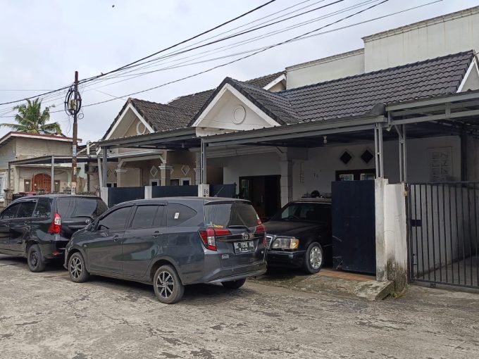 DIJUAL RUMAH VILLA ARAFURU INDAH PUSRI PALEMBANG