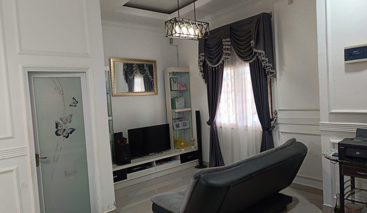 DIJUAL RUMAH VILLA ARAFURU INDAH PALEMBANG (2)