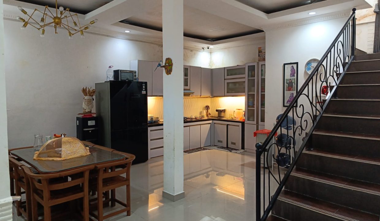 DIJUAL RUMAH VILLA ARAFURU INDAH PALEMBANG (4)