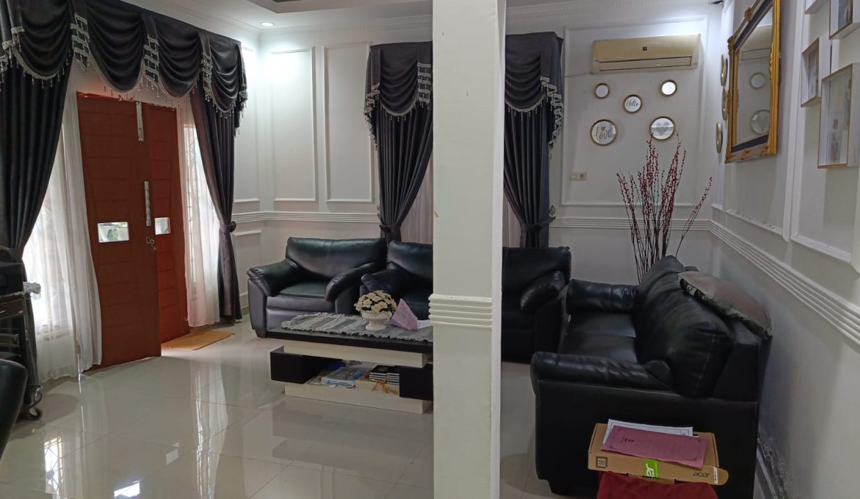 DIJUAL RUMAH VILLA ARAFURU INDAH PALEMBANG (5)