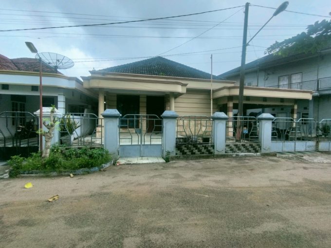 DIJUAL RUMAH KOMPLEK VILLA MELATI ASRAMA HAJI PALEMBANG
