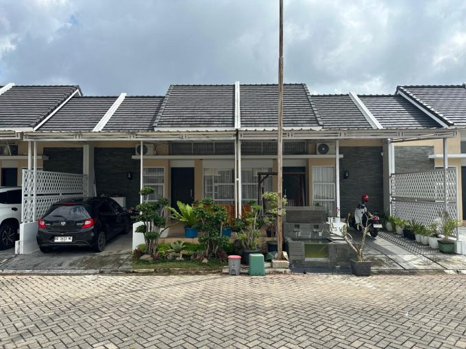 DIJUAL 2 RUMAH PLONG KOMPLEK GREEN RESORT PALEMBANG