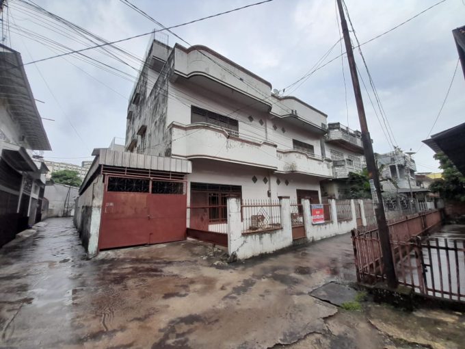 SEWA TOWNHOUSE TENGAH KOTA JALAN TAMAN SISWA LAPANGAN HATTA PALEMBANG