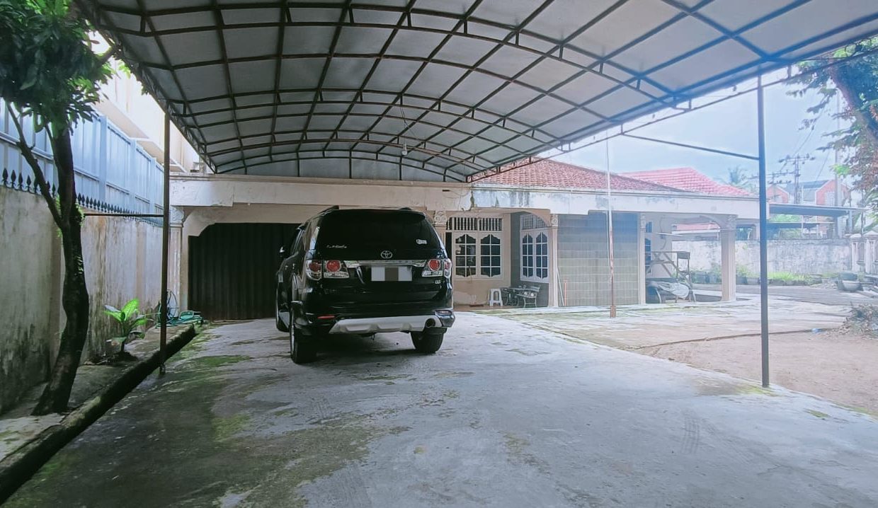 RUMAH KAMBANG IWAK PALEMBANG (2)