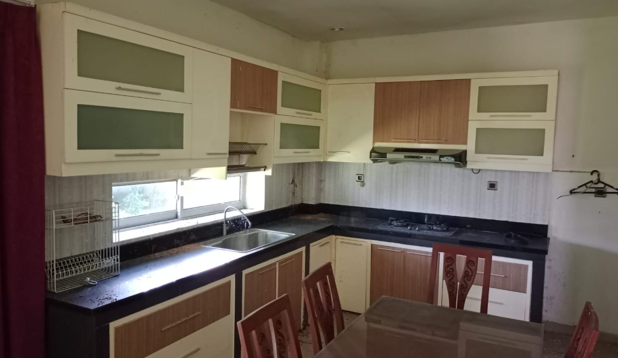 Rumah-Semi-Furnish-Cluster-Somerset-East-Komplek-Citra-Grand-City-6