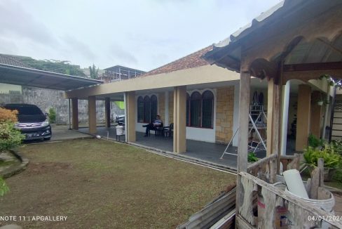 RUMAH JALAN KEMUNING (0,4)